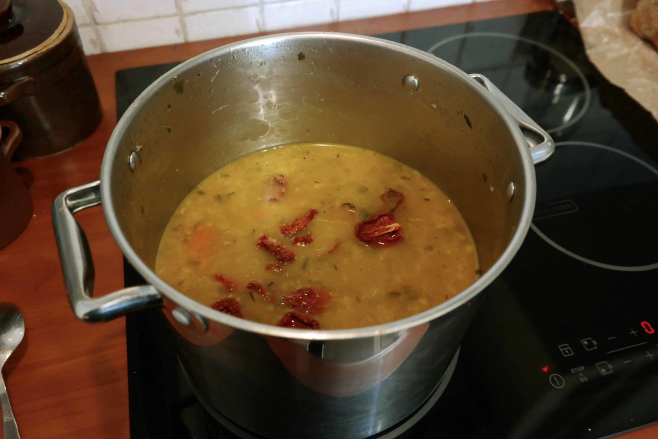 pomidory suszone w zupie dyniowej